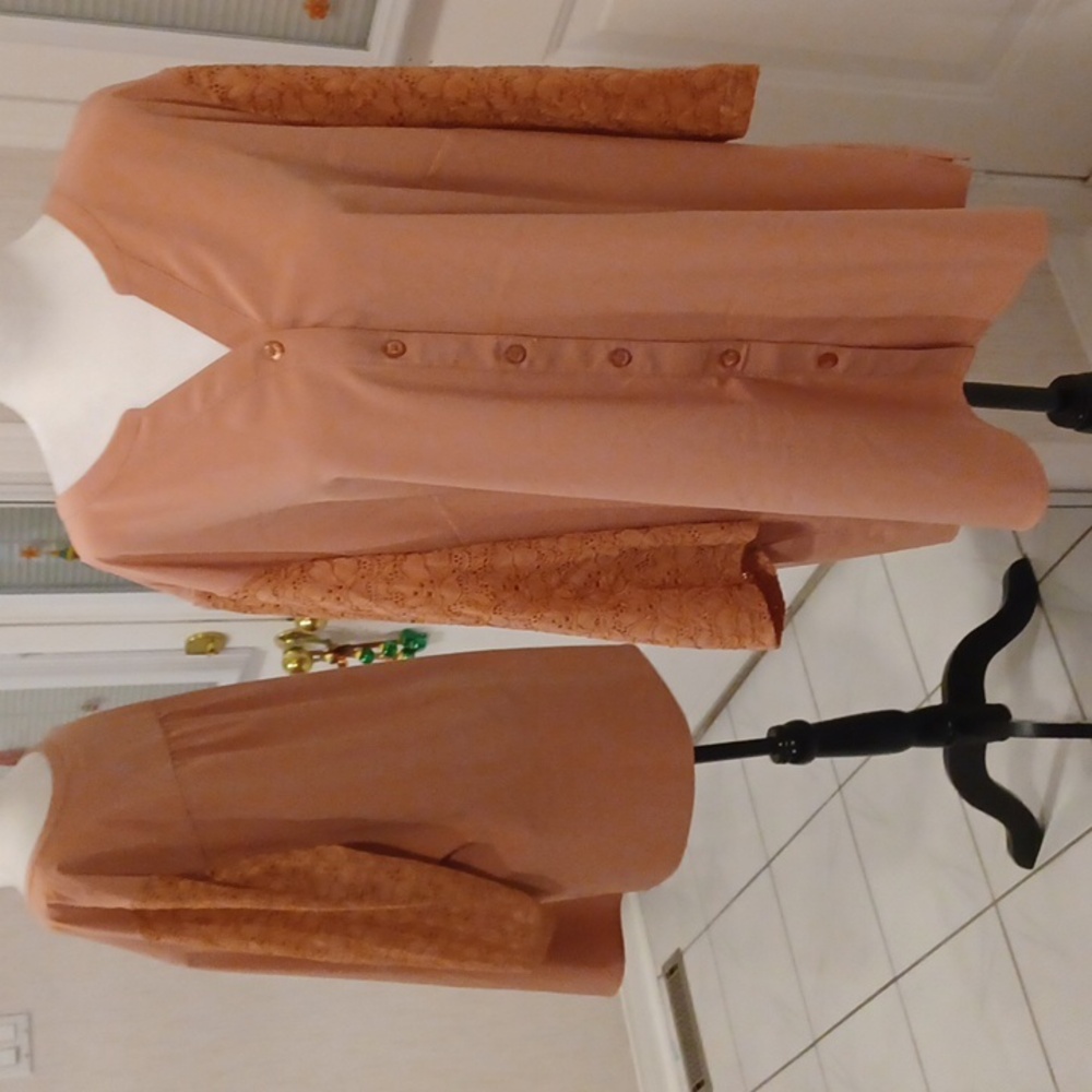 4/$40 New Pink Blouse With Lace Half-Sleeves - Size XL